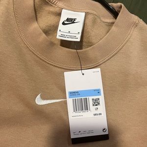 Nike Women's Collection Essentials Over-Oversized Fleece Crew Sweatshirt